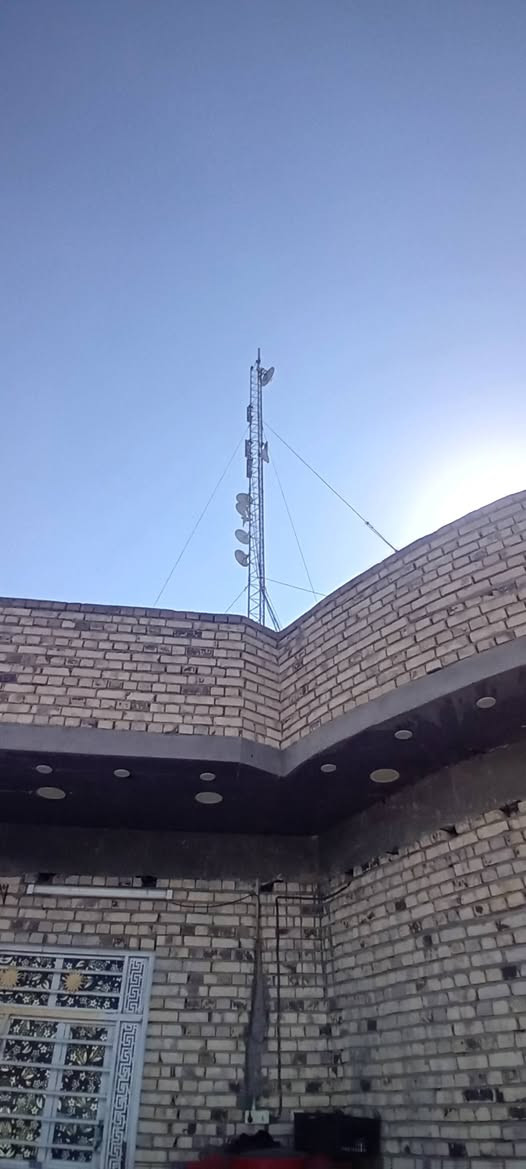 بيت لبيع مساحة ٤٣٠ متر طابو زراعي سند 25 طابق الاول يحتوي استقبال صالة و صالة كبيرة و موزع  و٣ غرف
صحيات خارجية و داخلية 

الطابق الثاني يحتوي مطبخ غرف ٢  صالة ١  مطبخ وصحيات 

ــــــــــــــــــــــــــــــــــــــــــــــــــــــــــــــــــــ

يوجد قطعة أرض مساحة اكثر من ٥٦٠ متر  الارض زراعي سند ٢٥ سدة دور النفط قرب بستان حجي صابر

***********
