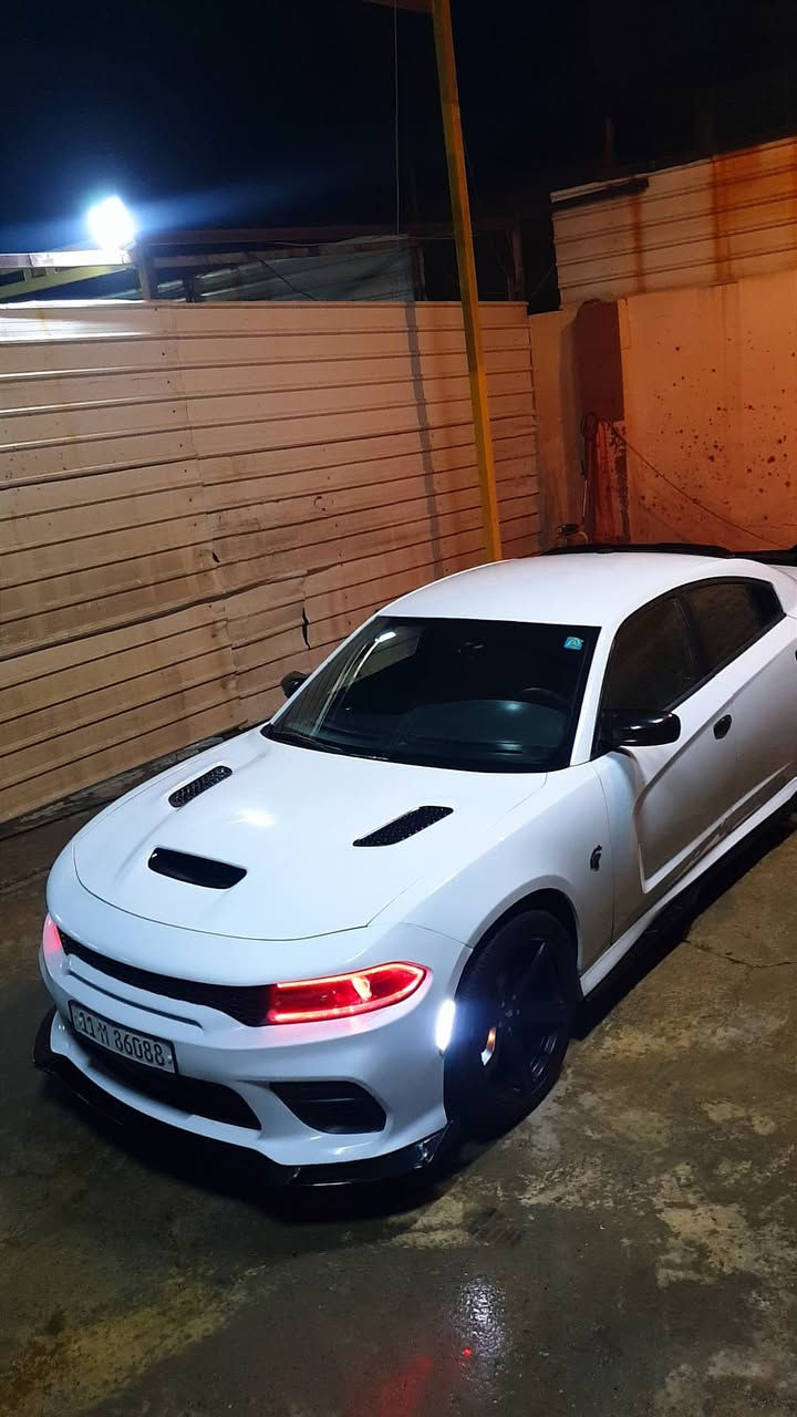 جارجر  2015 
Sxt v6 
3600
وارد كندي بدون حادث فقط كلير ربع الجاملغ + ربع الباب عكس السايق 
بدون شواصي بدون لغود بدون فغذه بدون ايرباك
وبالعراق صار بيها حادث ( باب السايق + باب الخلفي ) مبدل بلادي نفس اللون 
وصبغ الجاملوغات الخلفي على أيدي صبغتهن بدون حادث اثر شخوط فقط

● يعني قطعتين تبديل + قطعتين صبغ 

● الاضافات 

* بلكات ريسنك

* نوزلات ريسنك

* ولف حماوة ريسنك 

* فيتبم ريسنك

* سماعات الباين 

* ادامة كاملة لغرفة الاحتراق 

* كت كامل من ( لحاية + دوس جانبية + كفر مري باتمان + دفيوزر + شفقة خلفية + سبايدر )

* كفرات محرك لون اسود كامل 

* كشن السايق كهربائي

* ويل نجمه خسفة قوية حجم 20

* تخم تاير جديد امامي + خلفي ( قياس 275 )

* لد متغير ع الموبايل + عين الشيطان

* لد جانبي ابيض تكساس 

* انارة ترحيب شكل هيلكات ابيض 

* انارة داخلية ابيض 

السيار ماشيه 85 مايل
تبريد قطعتين ثلج
حداديه امامي 100%
حداديه خلفي100%
كهربائيات شغالات كامل

تفاصيل اكثر ع الخاص 
اتصال او واتساب ***********

السعر $ 163
