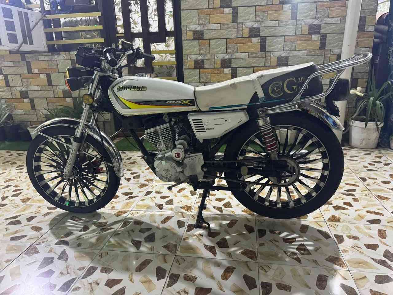 سافان مديل 25 اوراق سكنر سعر 600 طويريج ش 40 هـ ***********
