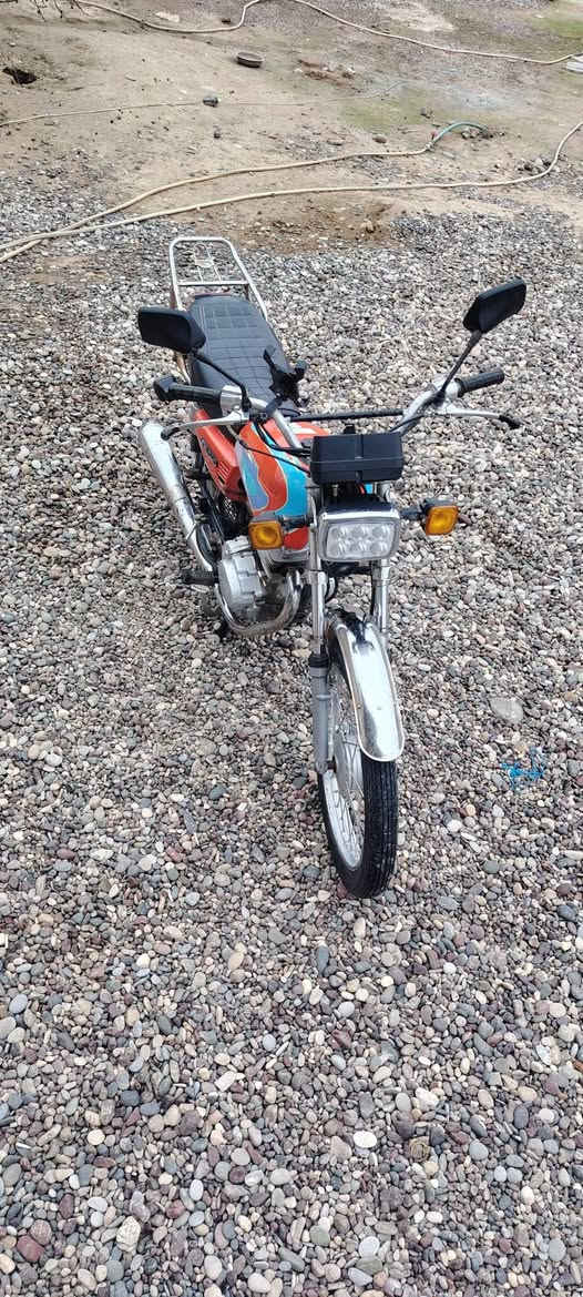 موطور بارت للبيع محرك نظيف ماناقصه شي كهربائيات شغاله السعر ٢٢٥ المكان قرية دويزات
***********
