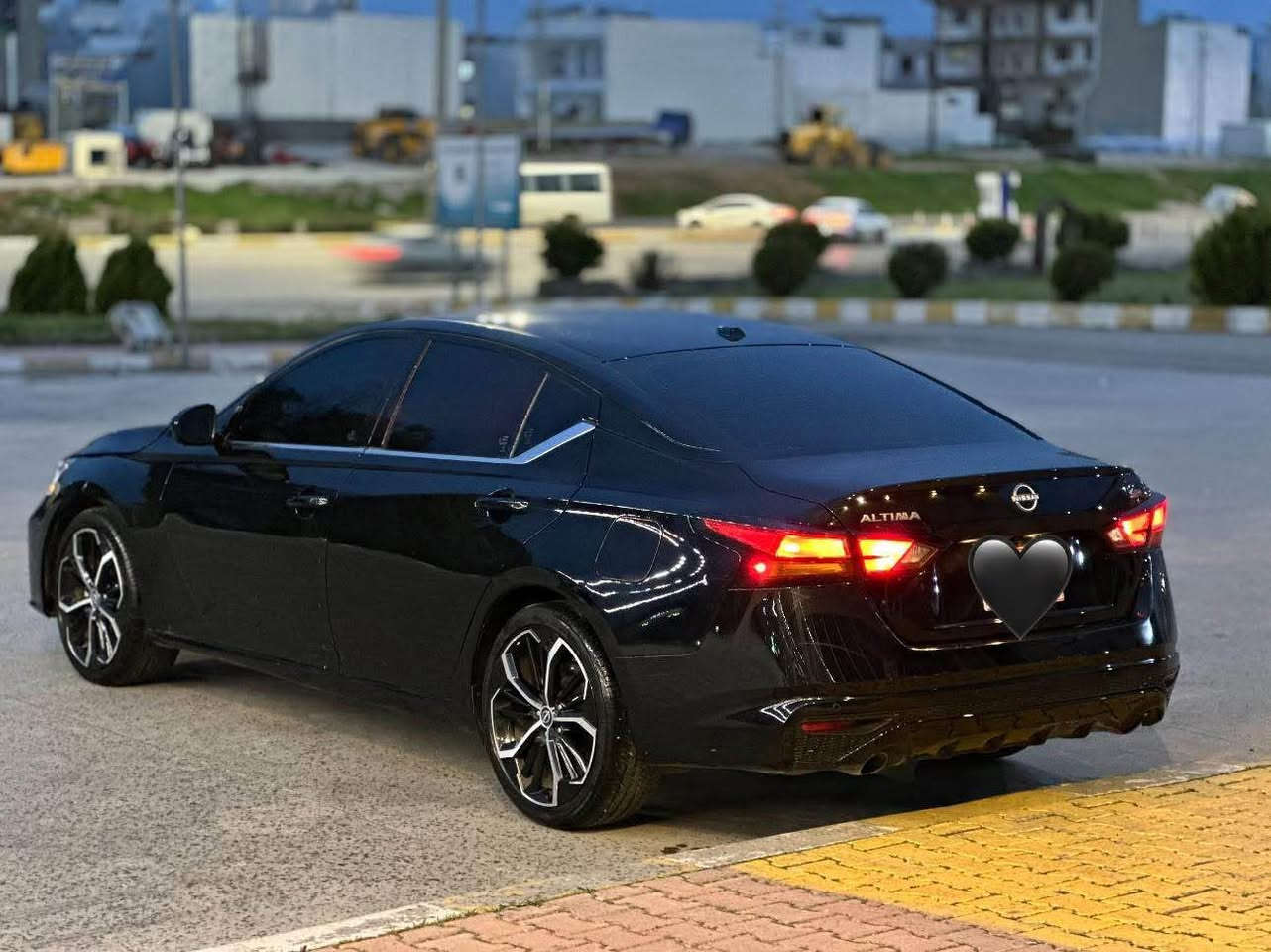 سلام عليكم ورحمة الله وبركاته
***********_***********_WhatsApp
NISSAN ALTIMA 2024 SR 
ماشاء الله نیسان ئاڵتیما2024 
چوە 53000 mils  
 لەجوانیا بێ وێنەیە  
ناو و دەرەوە یەک لەیەک پاک تر و جوان تره 
سەیارەکە مالی دۆستە ماشاء الله 
بێ کەمو کوڕتیە 
گێڕ و مەکینە و کارەبای بەشەرت  
بەسمەیە دوو درگای بەسمەیە شەخاڵە 
لایت ڕەش لید  + کوشن جڵتە + کوشن کارەبایە 
گێڕ شەفتە گێر S SPORT 
شاشەگەورە سوکان فۆلیوم گیچ ئەلیک ترۆنی 
تەحدید سورعە 
ڕادار پێش + ڕادار دوا + ڕادار سەکن و سایەق + نزیک بێتەوە لە شت خۆی برێک ئەگرێ 
ڕەقەم کاتیە  ٣ مانگی لەگەڵە
سەیارەکە 2024 
بۆنیتی بۆیاخە و چەملخی سەکن بۆیاخە و دەرگای دوای سایەق و چملخ دوای سایەق  کلێری ئەمریکایە   
سەیارەکە زۆر پاکە ماشاء الله تاقانەیە 
 ♥️سعری $١٣٩ مەجال السليمانية, العراق
