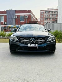 * مواصفات مرسيدس C300 كوبيه 2023:  * المحرك: محرك تيربو 4 سلندر سعة 2....