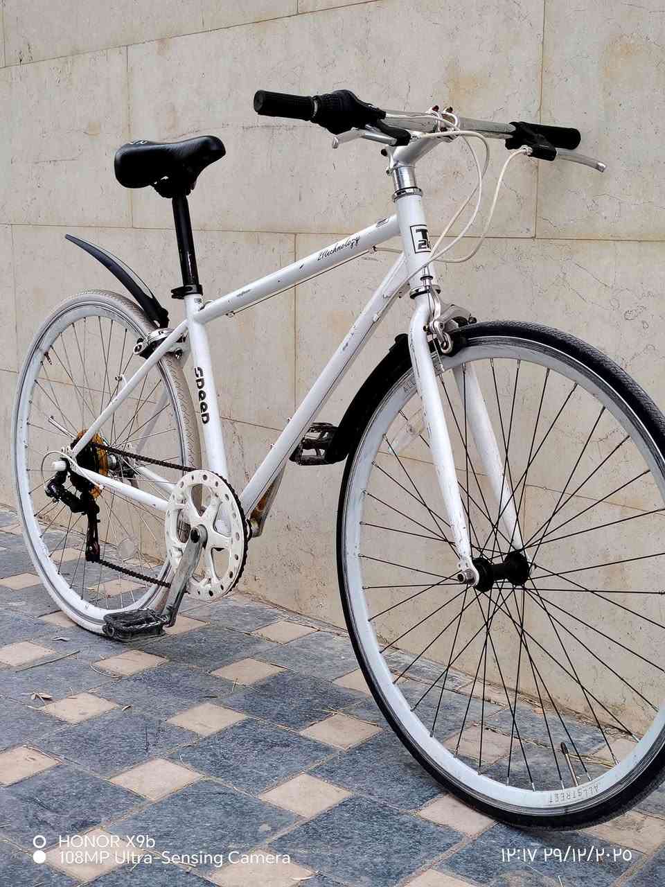 سلام عليكم
للبيع c700 من ماركه speeb المعروفه 
البايك كسر حاويه 
نضافه 100/100
وياله  المنيوم طبقتين 
البايك جاهز من كلشي 
كير سستم Tourney. 7نمر 
مكاني بغداد الاعظمية 
سعره 115وبي مجال 
***********
للحاب يتفضل خاص ويدلل
