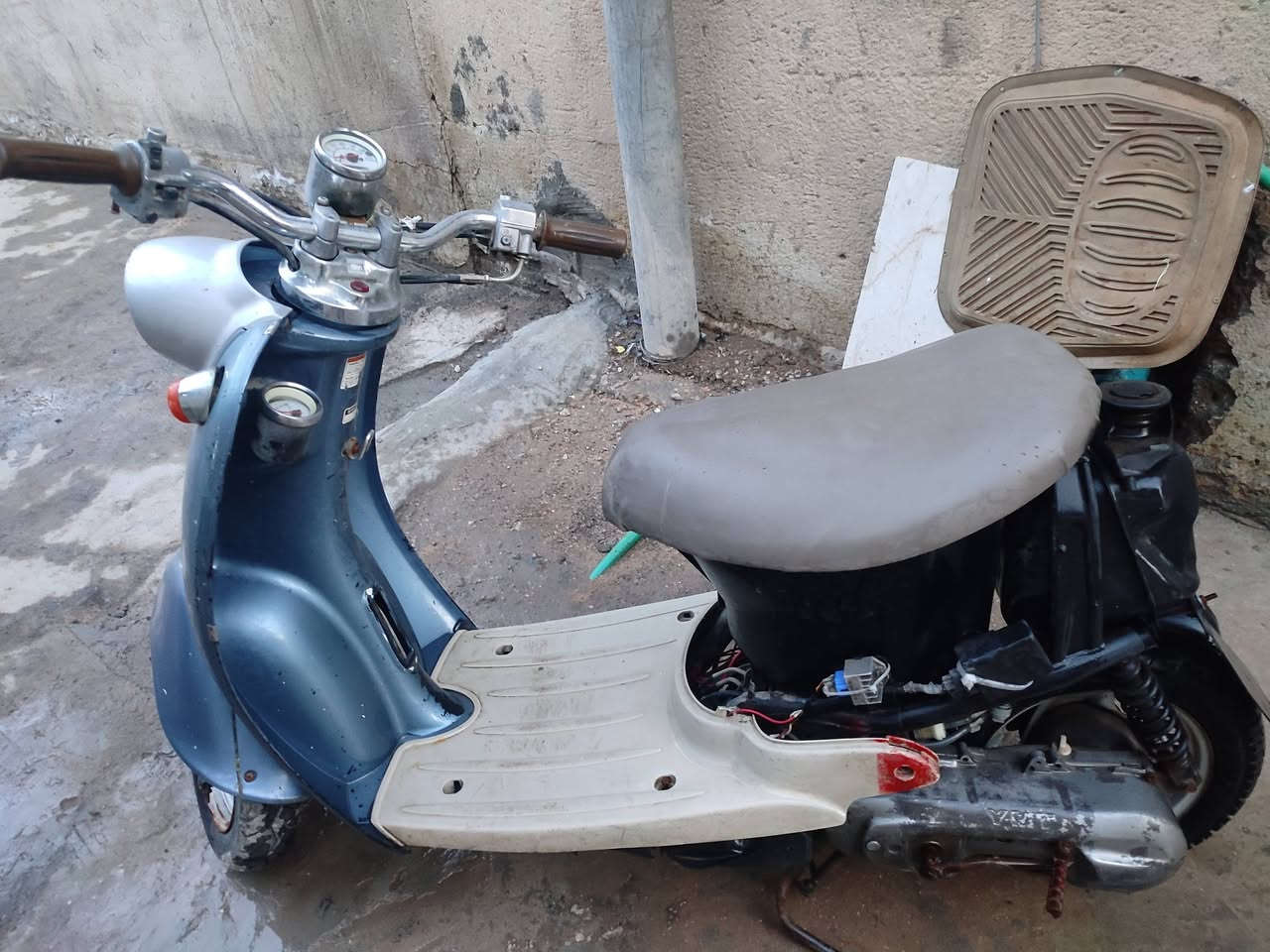 دراجة عبد الحليم عطلانه ب80 وبيها مجال شراي راسلني بس


**إذا كنت صاحب هذا الإعلان وتريد حذفه لأي سبب، رجاءا أرسل رسالة إلى الدعم الفني**