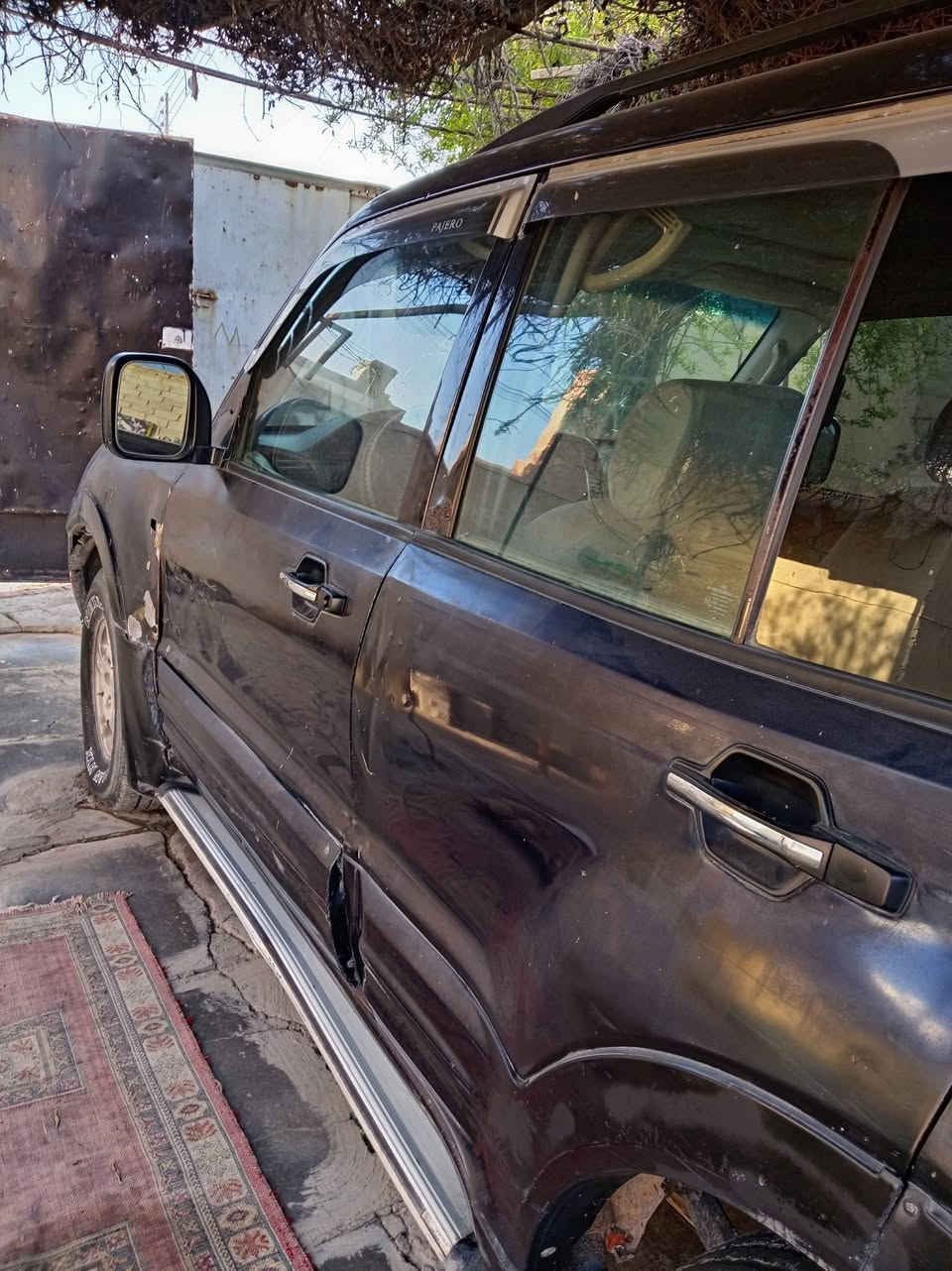 سياره باجيرو ٢٠٠٣ محور توني شاد مكينه جديده وكير حداديه ماناقصها شي تايرات جدد توني شديتهن باتري جديد تبريد تلث قطع بس نقصها غاز نقصها تلحيظات بلبدي وبوليش متوازي على بيعتها عندي مريض السعر 45  ورقة مراسلة علماسنجر مكاني شطره بياع متوازي وكالة عامه باسمي راعيها بلفجر


**إذا كنت صاحب هذا الإعلان وتريد حذفه لأي سبب، رجاءا أرسل رسالة إلى الدعم الفني**