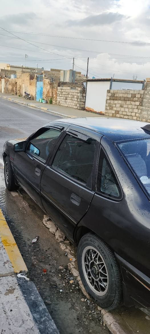 سلام عليكم سياره فكترا 
موديل (91) شرط التحويل والوكالا 
سعر مناسب
رقم لل تواصل (***********)
