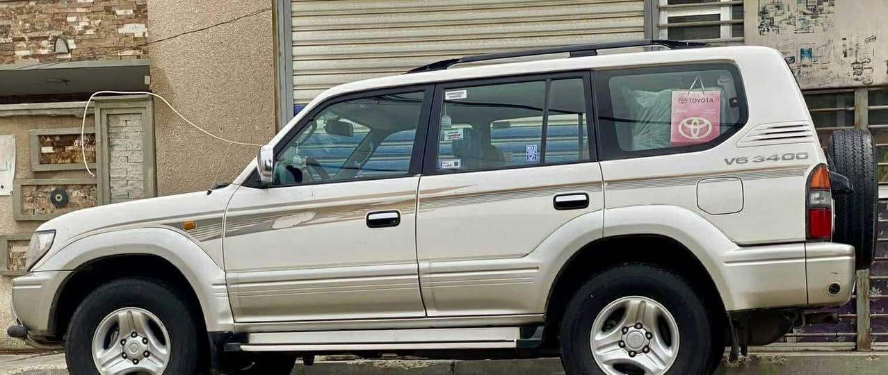 السلام عليكم 
برادو 2000 بدون صبغ منضومه غاز + بانزين رقم أربيل اني مكلف بالنشر 
هذه رقم صاحبها بي واتساب
 ***********
