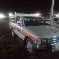 اخون تيوتا للبيع موديل 93 شرط الكير ومحرك وشرط التحويل رقم الموبايل075...