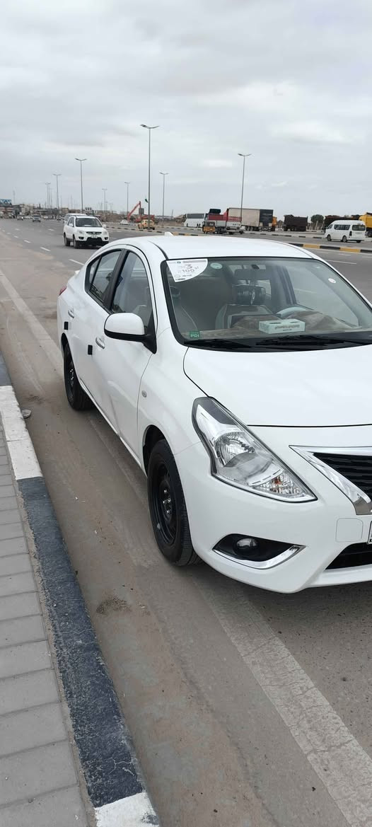 نيسان صني موديل 2025 
ماشيه 6000
رقم اربيل صادره بيها وكالة بأسمي
سيارة مدوشمة ارضيات وصندوك وكشنات
بيها منضومة زينون
شاشة لكزز
تحكم ستيرن
هندي ابو البليتة الزركة 
ماخذها زيرو من الشركة
مبدل دهن مرة وحدة
سيارة بيها خسفة بالباب الي بصف السايق وتكمة جوه الباب هم مخسوفة دعمتها دراجة وكلولي ترجع بدون بارد بي دي اف بقيتها ماسويتها لان شغلتها بسيطة 
السعر 126 ورقة 
رقم التلفون ***********
العنوان البصرة. Colombo, Sri Lanka
