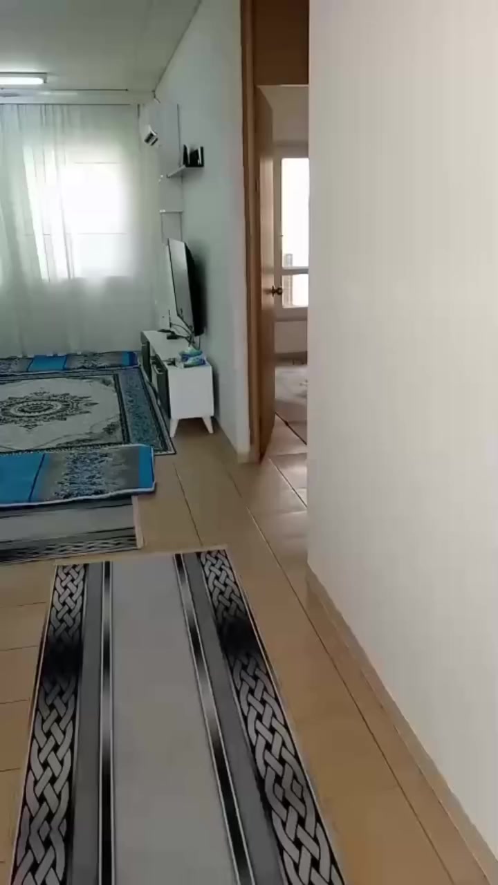 شقه ١٠٠ غربي للايجار نظيفه جدا b3 طابق ٣
وبدون دلالية 
أي استفسار الاتصال على الرقم ويوجد واتساب 
***********
