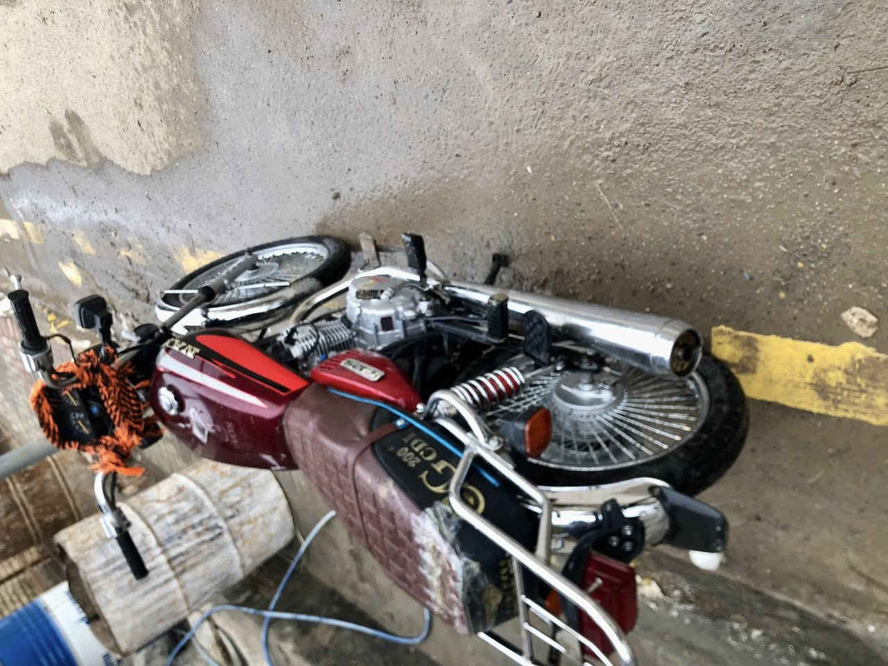 تايكر للبيع موديل 22 كفاله عامه نضافه 100/100 كهربائيات كله شغاله ما بيه شي ما يشتغل وماعايزه اي شي لا تكلي اريد ترتيب كفاله اعامه اوراق اصولي محرك ما مفتوح بعد بلاد سعر 550ومجاله قليل مكاني صويره ***********
