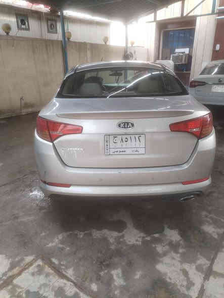 اوبتما خليجي 2013 مكينه الفين دوش سياره جديده صدر امامي خلفي دبلات اماميه خلفيه كله جديده سياره مابيه قطرة صبغ فقط باب السايق مبدله وبارد بالباب عكس سايق مثل ما موضح بالصوره وبيه تكحيلات صغيره معروضه ب124 وبيه مجال قليل باقي تفاصيل ع رقم ***********
