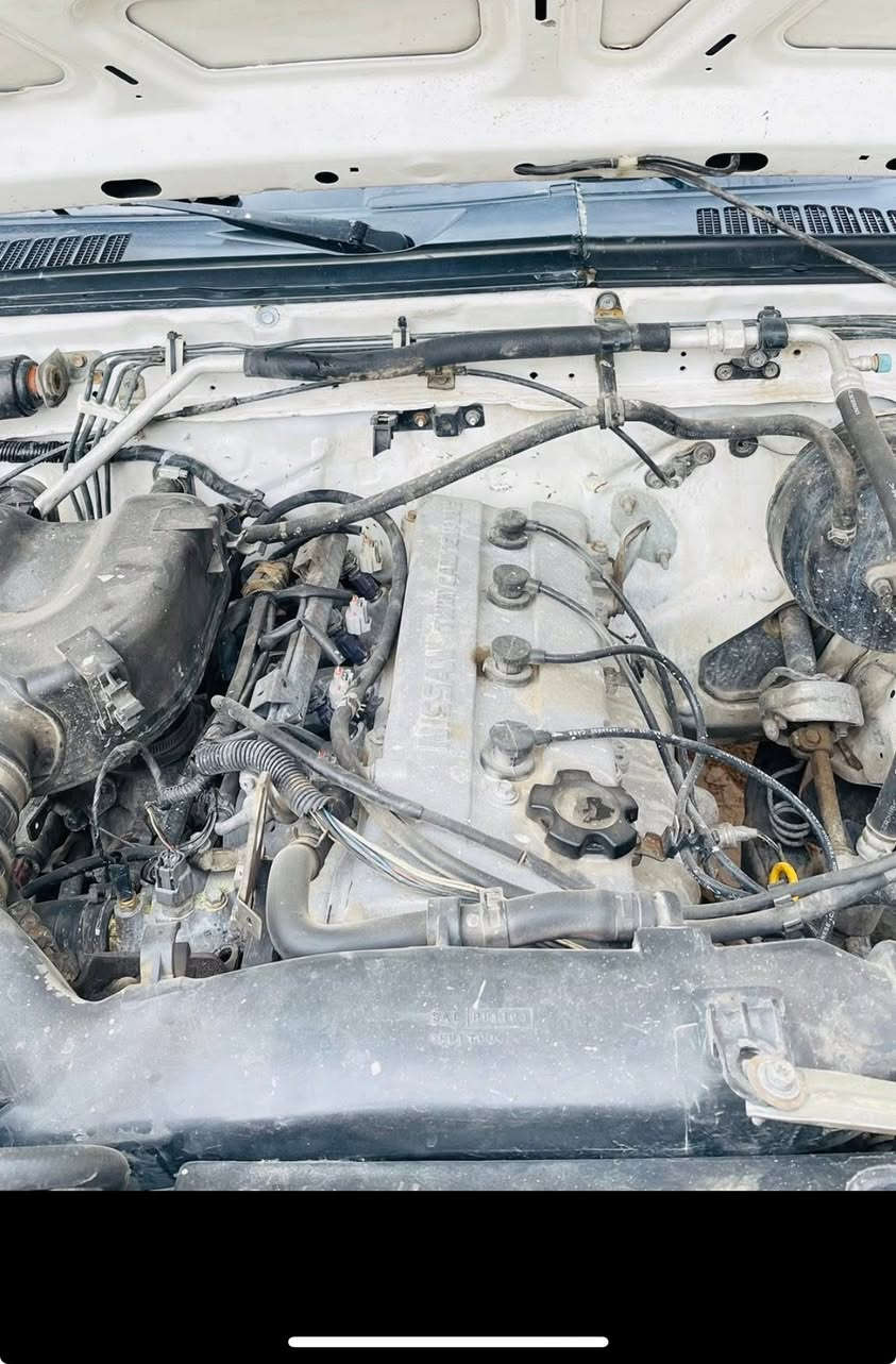 سلام عليكم بيكم نيسان مديل 2008تخم تاير تبريد  م حجر تدفئه شغال مكينه كير جديد سنويه جديد عنوان بصره شط العرب***********
