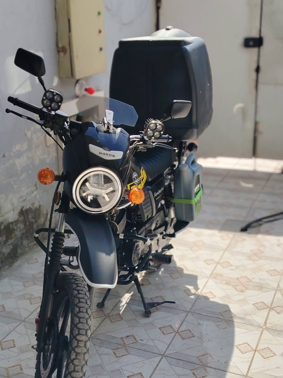 السلام عليكم دايوان 25 شكل 26 الدراجة نزلتهة زيرو 2025/12/20 بعدها زيرو وكل اسبوع ابدللهة دهن دراجة خير من الله وغنية عن التعريف للجناية دايوان السعر 2750  وبيها مجال المكان علوة الرشيد قرب ابو دشير للاستفسار ***********
