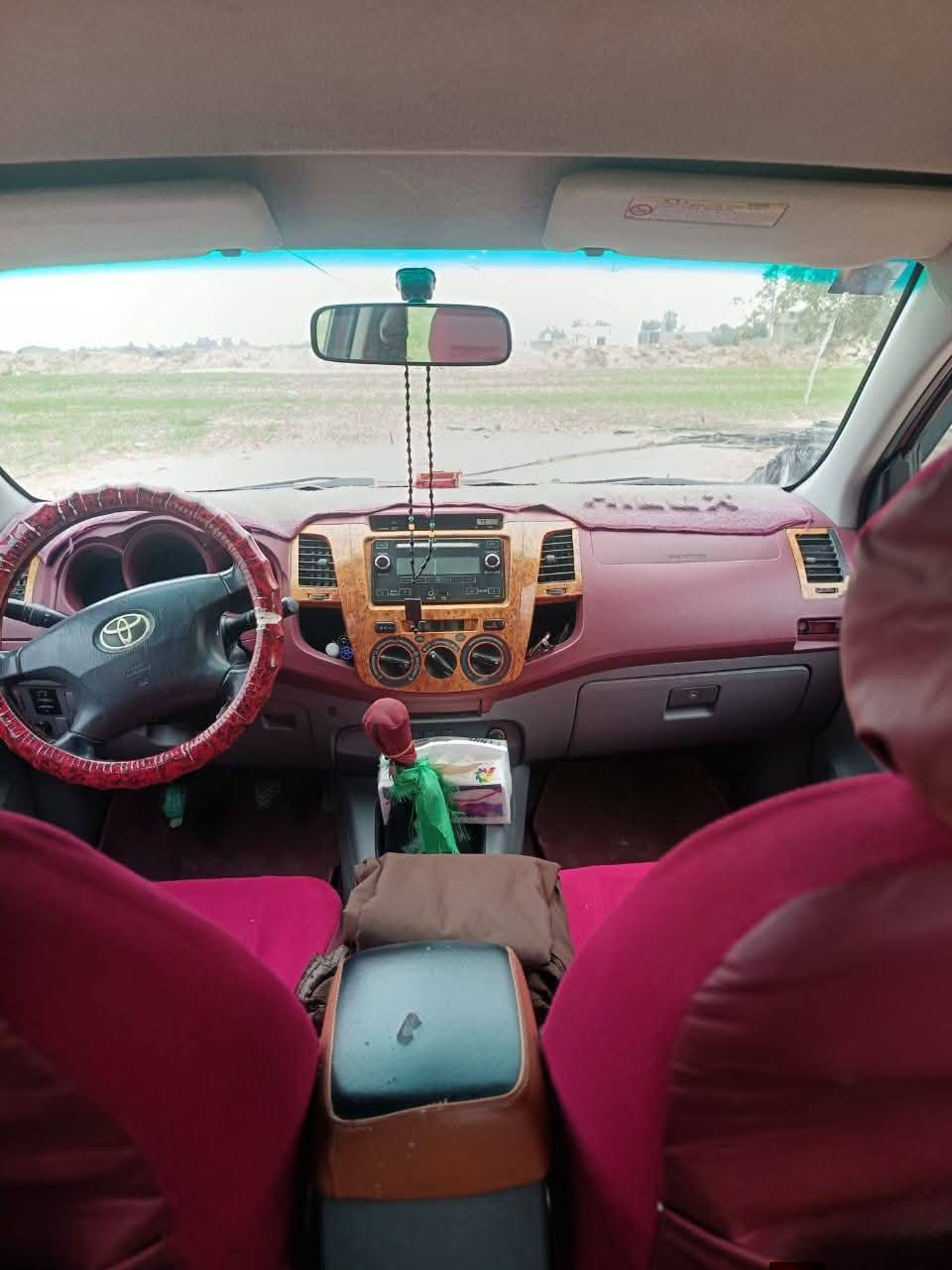 السلام عليكم تيوتا هايلوكس موديل 2011 الشاصي 19 الساير   رقم مثنى شرط السياره مكفوله كفاله عامه السياره باسمي شرط المداوره ثاني يوم گير عادي   الاستفسار على هذا الرقم ***********  و يجي خاص
