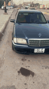 مارسدس سي موديل 1994 
مكينه 6 سلندر خراطيم 
كهربائيات شغاله
تبريد  كل منضومته جديده ثلج 
تخم تاير جديد 
راديتر واتربم ولف حماوه ماي زيتي كله جديد   
كشنات كهرباء 
مصبوغه عام
داش كام تصوير امامي خلفي 
بأسمي رقم بغداد انكليزي هزه جديده 
سعر ٦٠

حداديه يرادله ترتيب فقط 
هاي كل تفاصيله 

المكان السماوه قضاء الرميثة 
***********
