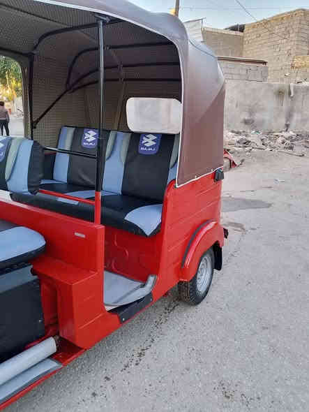 السلام عليكم تكتك موديل 18 اوراق المصطفى مكينه فول دوشمه جديده مسمكره ومصبوغه عام تكتك تخبل مانقصها كلشي للاتصال ***********
