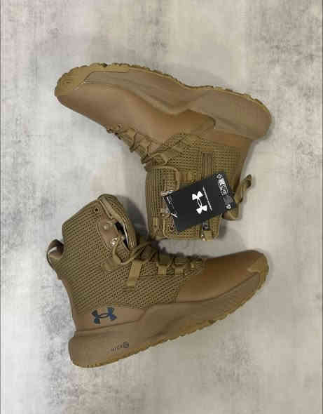 Under Armour Tactical Micro G
3 الوان
 تصميم شبابي قوي ومناسب للشتاء، خفيف، ثابت، ومريح بشكل يخليك تمشي ساعات بدون ما تحس بثقل برجلك.

المواصفات:
 • خامة شبكية قوية للتهوية والثبات
 • جلد أمامي مقاوم للمطر والخدوش
 • نعل Micro G لامتصاص الصدمات
 • خفيف رغم شكله العسكري
 • تماسك عالي على مختلف الأسطح

مناسب للمشي، الشغل، السفر، وحتى الاستخدام اليومي… موديل مرتب ويخدمك فترة طويلة.
قياسات 40 41 42 43 44 45

✨ متوفر حالياً حصرياً بترندي سنكرز – بغداد
✨ توصيل لكل مناطق العراق

شنو تنتظر؟
ارسل رسالة هسه وتأكد من مقاسك قبل ما يخلص!

للطلب والاستفسار مراسلة أو الاتصال: ***********

#ترندي_سنكرز #احذية_رياضية #اندر_ارمور #عروض_العراق #بغداد #احذية_شبابية #
