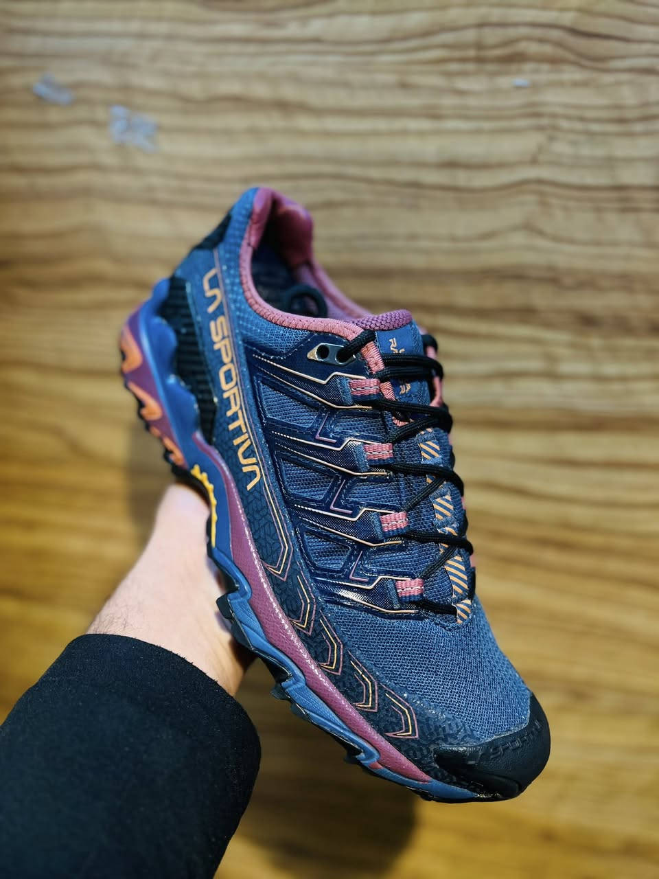 لاي سبورت 
باله امريكي اصلي 
قياس41
26 طول القدم
النظافه تامه 
توصيل جميع المحافظات 
للحجز واتساب 
***********
