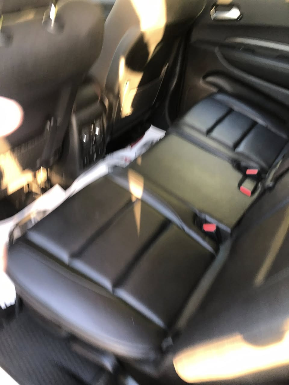 السلام عليكم مرخصت الادمن دورنكو 23 بوليسي 3600 مرقمه وجاهزه بأسمي بدون دواخل السعر 240 وبيه مجال
تفاصيل السياره 
گير 10 نمر تعليك 
بلاجوكتًر بوليسي بيهه ابلاد 
شاشه 
اوتوسترب 
نظام eco
توقف ذاتي 
حاساسات 
كامره خلفيه 
4 قطع تبريد ابلادي شغاله 
اشاير مري + هيتر 
دركه تدفئه 
تحكمات بلدركه
دواخل اسود 
صبغ صار بيه بنيد تبدل RT p جاملغين تصليح صار بيهن رجعن بلاد نصف جاملغ بيغ صبغ للجماليه وتريد ويل كب مالته تريدويل كب بوليسي السياره موجوده بلبلديات 
***********
