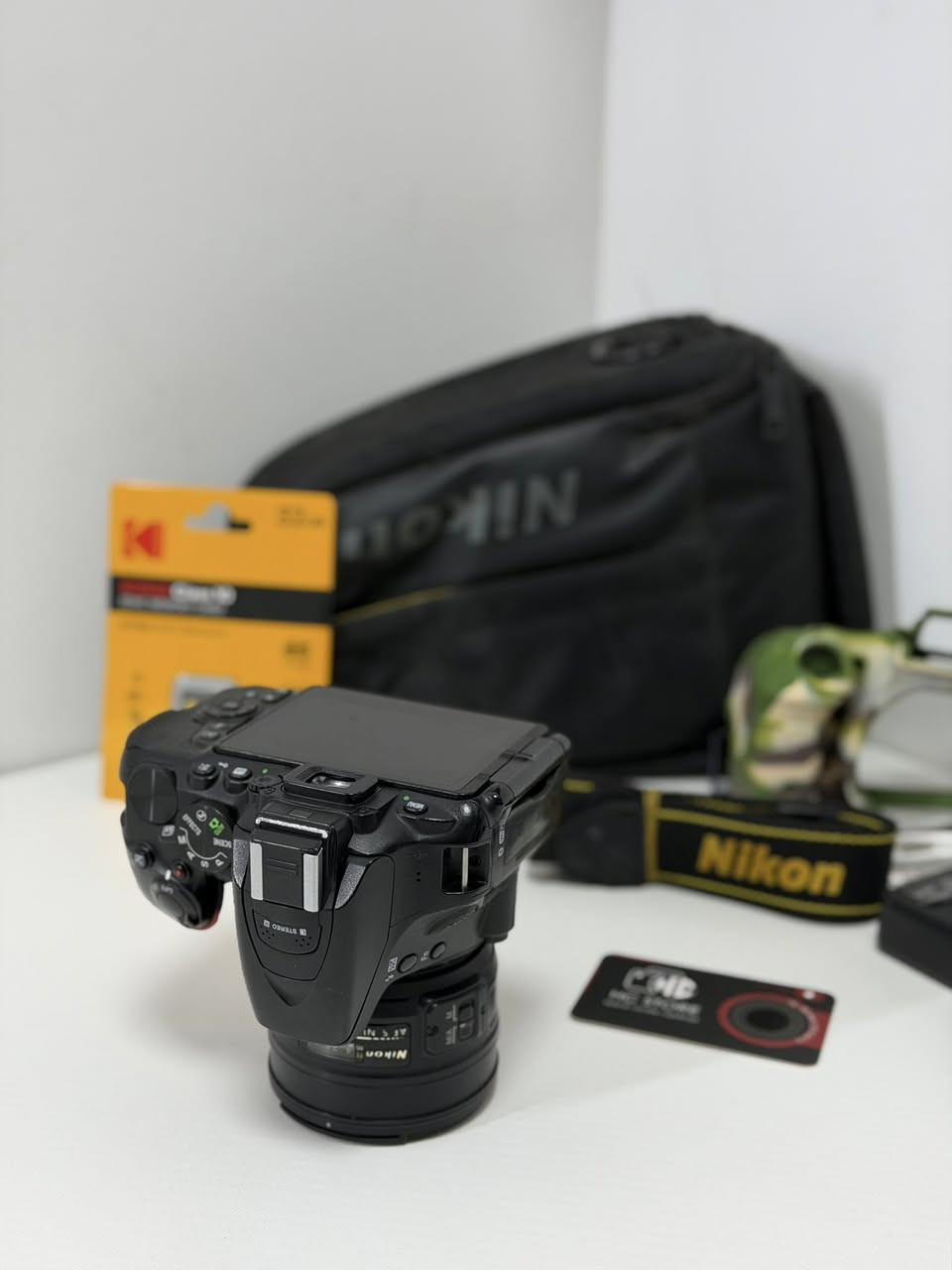 ⁨	🎬📸
إذا تريد كامرة قوية للتصوير والفيديو وبداية احترافية 🔥
Nikon D5600 ويا عدسة 50mm f/1.8 G صفقة مرتبة كلش ✨

🌟 مناسبة لـ:
• البورتريه 👤
• صناعة المحتوى 🎥
• تصوير يومي وسفر 🌅
• تصوير احترافي بعزل قوي 🔥

🔍 المواصفات:
▪️ كامرة Nikon D5600
▪️ سنسر APS-C بدقة 24.2MP
▪️ شاشة لمس متحركة 📱
▪️ واي فاي + بلوتوث
▪️ تصوير فيديو Full HD
▪️ ألوان حلوة وتفاصيل قوية
▪️ عدسة 50mm f/1.8 G بورترية
▪️ عزل احترافي وأداء ممتاز بالإضاءة الضعيفة ✨

🧼 النظافة: 80٪؜

📦 الملحقات:
✔️ جنطة
✔️ شاحنة
✔️ دبل بطارية 🔋
✔️ حزام نيكون
✔️ جلاتين عسكري لحماية الكامرة
🎁 رام 32GB هدية وياها

💰 السعر فقط: 525 ألف
🚚 توصيل مجاني لكل المحافظات

📩 للاستفسار أو الحجز مراسلة الصفحة

#Nikon #NikonD5600 #50mm18G #Photography #Portrait NikonCamera تصوير كامرات نيكون بورتريه صناعة_المحتوى⁩


**إذا كنت صاحب هذا الإعلان وتريد حذفه لأي سبب، رجاءا أرسل رسالة إلى الدعم الفني**
