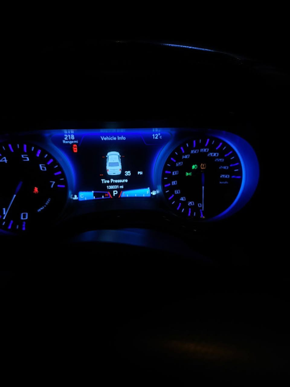 سلام عليكم اوباما 2016 S300
مكينه 3600 

فول موصفات ما عده رادار وحساسات

تبريد ثلج تدفئه كشنات   

    كشنات جدل 

تخم تايرات 

ضرر باب السايق مبدل

سياره مال بيت 
مكان ديالى 
تفاصيل اكثر ع السعر 265 

***********
