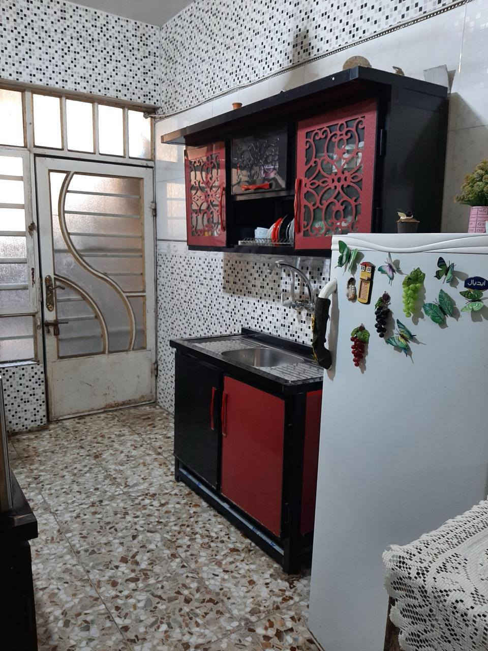 بيت 100 متر طابق واحد يحتوي على خريطة كاملة غرفة وصالة واستقبال وصحيات داخلية خارجية وساحة بيت اساس وسقف كونكريت البناء بلوك الشمال البيت عالي عن الشارع البيت بناء جديد طابو زراعي سند 25 السعر 42 مليون وقابل للتفاوض الموقع كوفة سهلة شارع معمل الدبس شارع ابو الفضل العباس علما ان البيت ركن وواجهتة ٦ ونص متر للأستفسار واتساب ***********
مكتب الموسوي للوسائط العقارية مستعدون لأستقبال عروضكم التجارية والزراعية والسكنية بيع وشراء رهان ايجار
