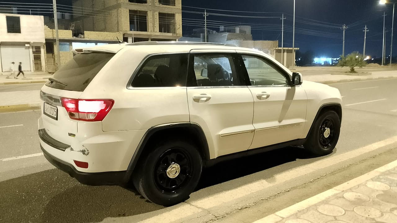 سلام عليكم جيب لاريدو 2011 للبيع سيارة جاهزة تبريد كير مكينة حدادية رقم بصرة محرك 3600 السعر 135 بيه مجال مكان ميسان الاتصال *********** السونار موجود بل صور
