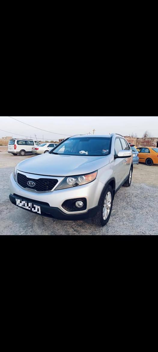 سلام عليكم سياره سورنتو للبيع موديل 10 سياره ادوات مواصفات فول كامله مابيه اي نقص بصره قضاء لمدينه سعر 60 وبيه مجال رقم الهاتف *********** هاذ اتصال واهاذ رقم واتساب***********
