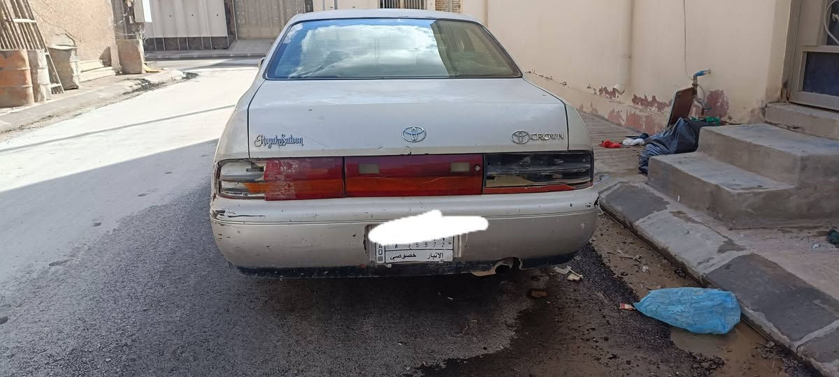 سياره بطه 1992 متصل السعر 45 ورقه وبيها مجال الرقم انبار خصوصي رقم الموبايل***********
