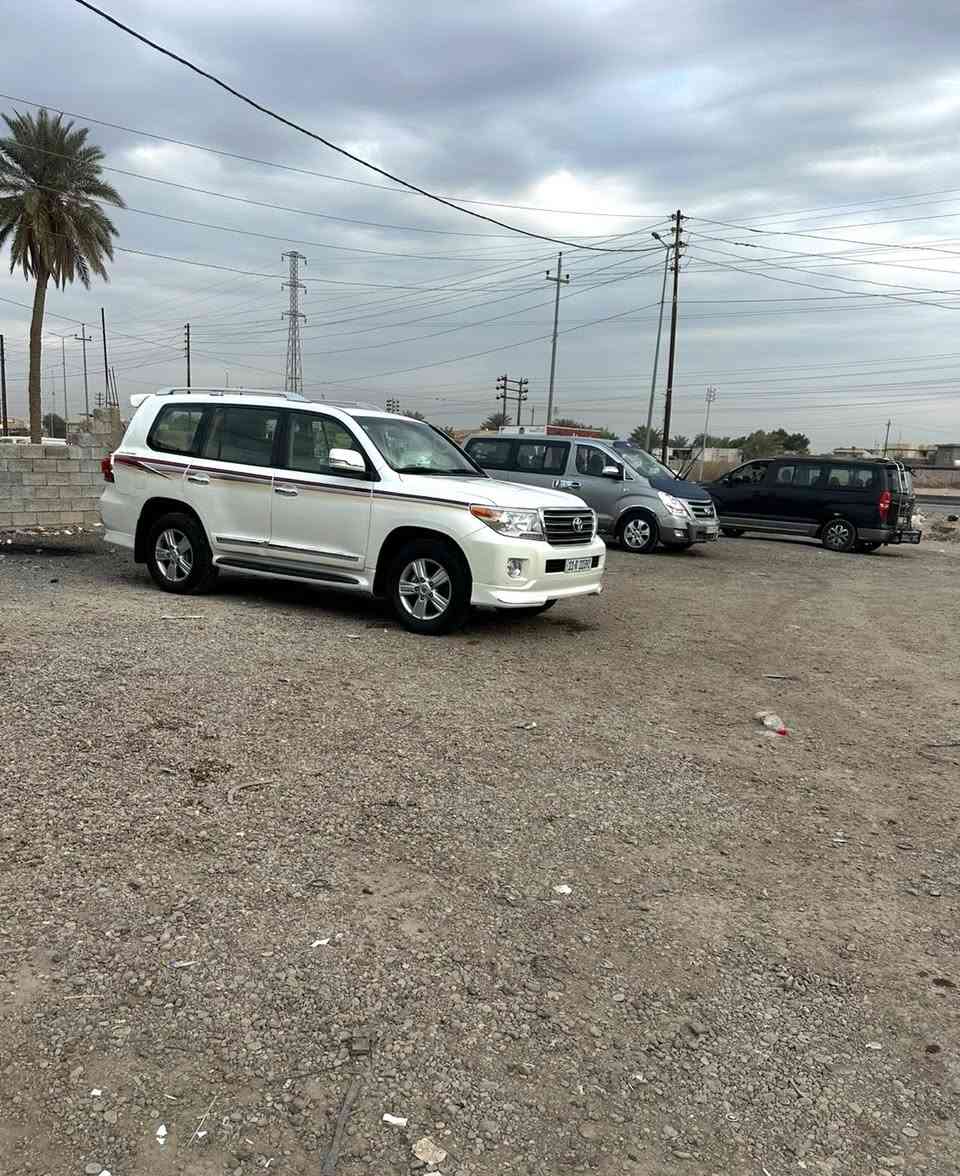 لاندكروز بريم 2013 بغداد بسمي تحويل ثاني يوم 310 $ مكان السيارة بغداد السونار


**إذا كنت صاحب هذا الإعلان وتريد حذفه لأي سبب، رجاءا أرسل رسالة إلى الدعم الفني**