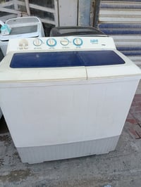 غسالة عادية حوضين نوع كرافت حجم كبير ماطوراتها بلادية وضمان  بسعر ٨٥  ...