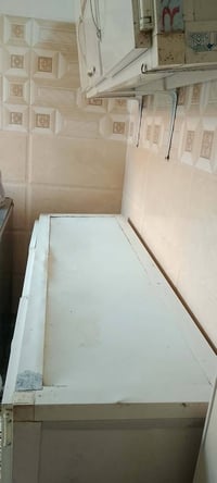 غراض بيت للبيع كاونتر سعرة 120الف 3 قطع تخم 10 مقاعد 190 الف  رقمي 077...