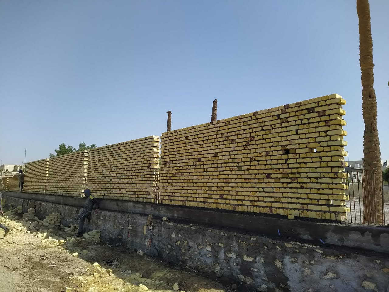 جزء من عملي إنشاء الله بنال عجابكم شغل بلوك حجر طابوق هاذا رقم الهاتف ***********
