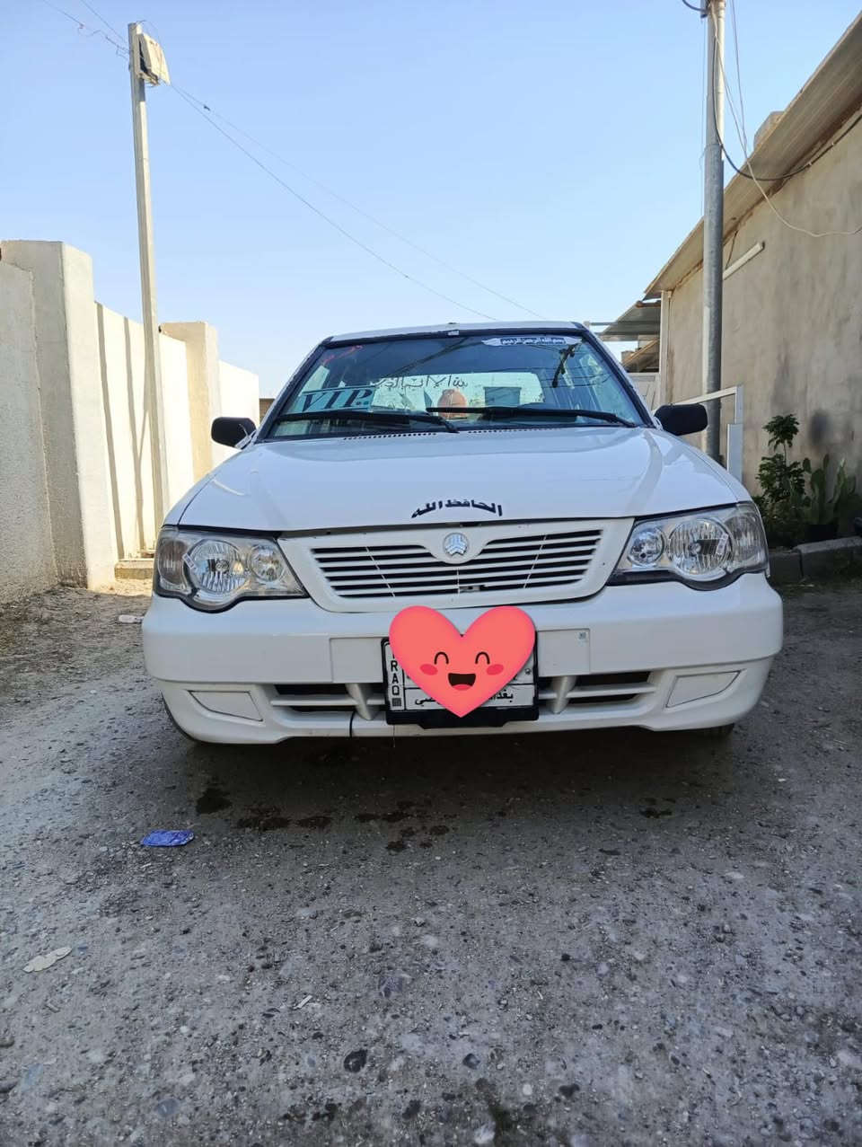 السلام عليكم سايبا للبيع موديل ٢٠١٠ بيضه خصوصي بدون راعي بدون تحويل سنويه ضايعه بيها تفاصيل للبيع مكينه وكير خير من الله شواصي نظيفه كشرها شوف العين كهربائيات كلها شغاله صدر امامي وخلفي جديد مكاني بغداد حي اور للاستفسار *********** متواجد واتساب سعر البيع ١٥ وبيها مجال حك الجيه
