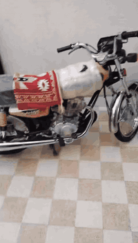 سلام عليكم دراجه نامه شلامجه اصلي موديل 2023 كفاله عامه دراجه مضمومه مامتعوبه اوراق كامله 7شراي يتصل واني خادم مكاني ناصريه جبايش ***********
السعر 1400بيه مجال
