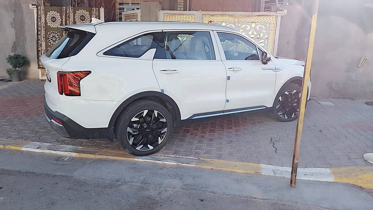 سورنتو ٢٤ رقم بغداد بانورامة ويل ٢٠ مكفولة كفالة عامة من الشركة عدنة ماشية ٣٤ الف سعر ٣٣٠$ هاتف *********** /***********
