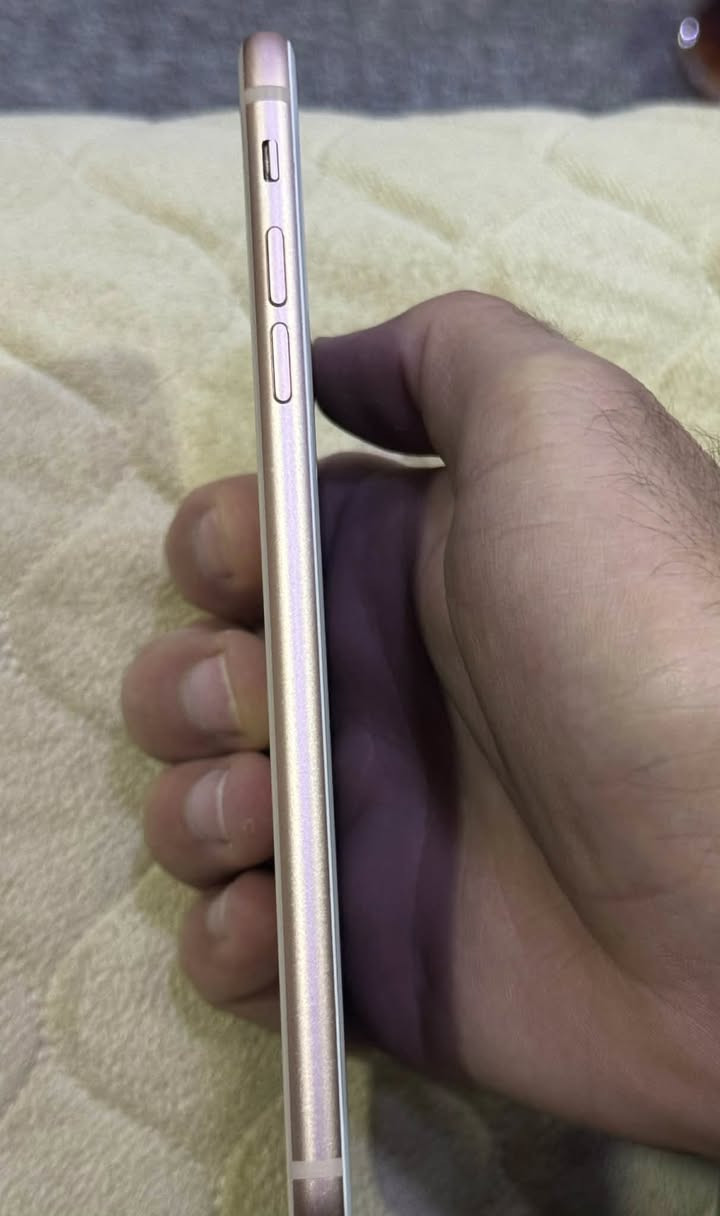 ايفون 8 بلاص ذاكره 128 بطاريه 75 الجهاز شخط مابي مال بيت اول مانزل اخذته الجهاز مامفتوح كله بلادي شركه ولاواصل مصلح انطي بالشرط سعره 150 بي مجال رجاءا الشراي يتدلل والمايشتري لايعامل 
***********
