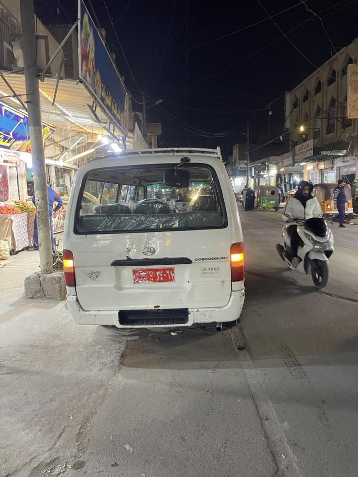 السلام عليكم سياره جنبي ٢٠٠٧ جاهزه من كلشي كير مكينه اكسن دوشمه  كبل تطلع ع باب الله مابيه اكلوب طافي كله شغال اخوان السياره شرط التحويل شرط التحويل يعني تكاتب مروري كبال شرط التحويل عليه مليون و ٢٠٠ ع المشتري رقم شاصي ابلادي لا اخياس ولا مسح رقم اخوان السياره شوفت عينك وهسه هاي الصور يعني مو قديمات سعر ٣٥ وبيها مجال اتصل وخادمك *********** وبي وتساب عنوني بغداد ساحت عدن
