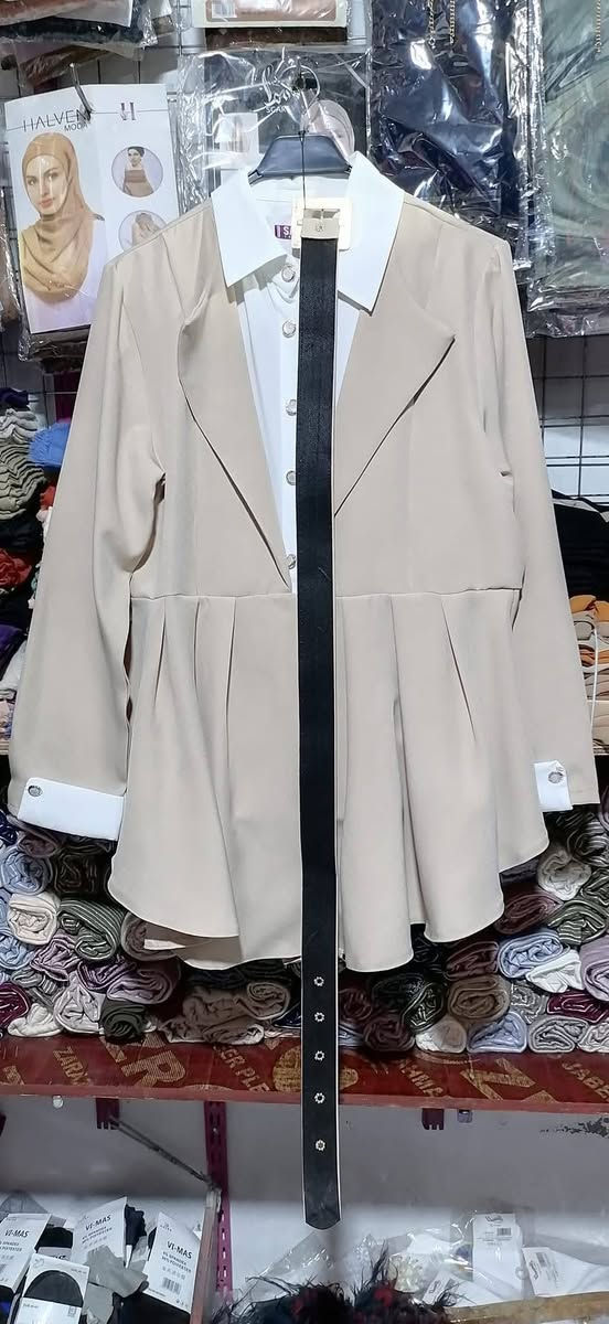 قاط نسائي قياس 42 السعر 17
لبسه وحده فقط نضيف


**إذا كنت صاحب هذا الإعلان وتريد حذفه لأي سبب، رجاءا أرسل رسالة إلى الدعم الفني**