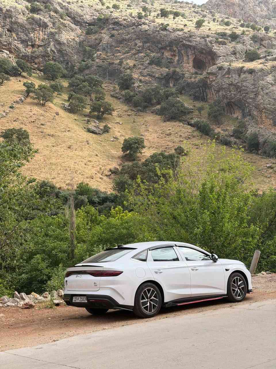 Byd quin L 2025
فول مواصفات داخل ابيض عده بانوراما رقم اربيل 
13 كاميرات 
مكفولة 
ماشية 8000 
ويل كب 
اضافات إنارة داخلية 
وبيها اضافات بعد هواي 
واضافات خارجية 
السعر /٢٦ مليون وبيها مجال 
العنوان/ النجف الاشرف 
للتواصل  ‏‪***********‬‏
