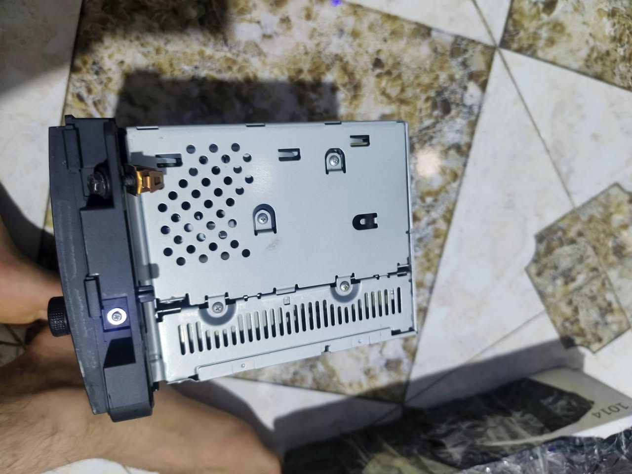 يا الله سلام عليكم
للبيع شاشه تاهو اصليه شغاله قرص DVD و راديو و نظام GBS 
و اطار تاهو اصليه و نظيف كامل 
سعر الشاشه 80 الف 
سعر اطار 25 
سعر الاثنين 105 
الرقم للاتصال *********** 
مكان جبيلة شارع الجنسيه قرب مدارس نور ال بيت
