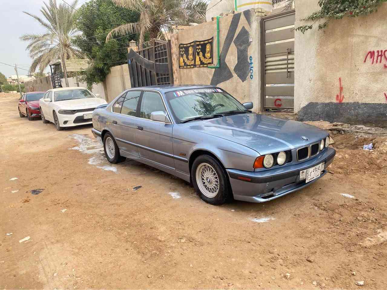 السلام عليكم 
للبيع BWMدبليو🚀🔥
لون ازرق غير محدد 🚀🔥
اصل 525
موديل 96🔥🚀
رقم بصره سنويه جديده 28 مشروع وطني❕✅
تحويل مباشر❕✅
محرك (مسكر) جديد _V6❕✅
كير اوتو بشرط محرك بشرط مكفول  سياره طيران ❕✅
السياره مصبوغه عام لجماليه❕✅
مكفوله من الضربه❕✅
صدر امامي خلفي بشرط 
ويل جديد ❗️✅
تخم تاير جديد❗️✅
صدر جديد❗️✅
حداديه بشرط ❗️✅
كهربائيات سياره كله شغال✅
السياره جاهزه من جميع النواحي🔥✈️
مابيه اي نقص 🔥🚀
السعر :65 وبيع مجال اي استفسار اتصل وتدلل 
رقمي /***********
مكان السياره/ البصره الزبير, البصرة

