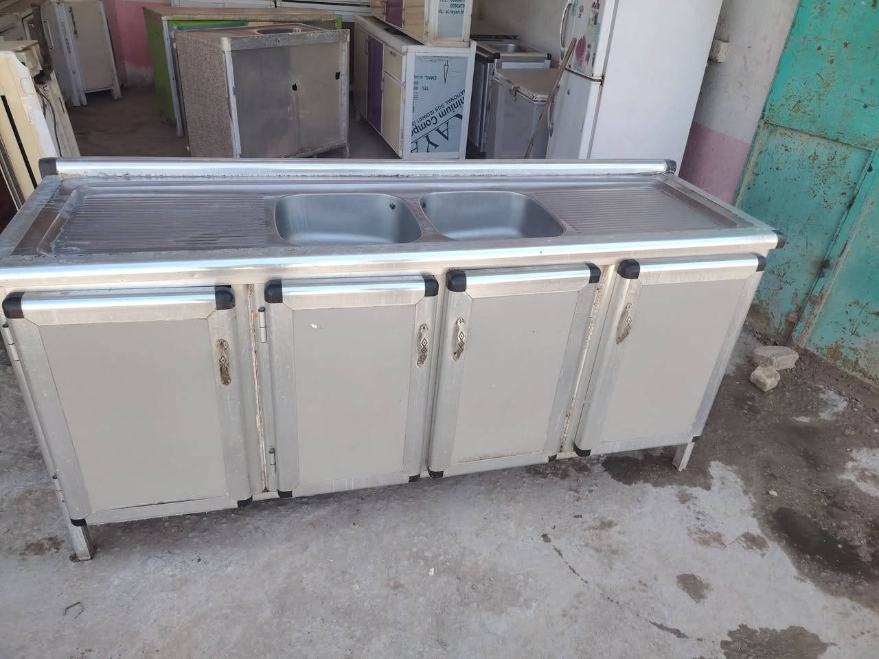 غراض لبيع كلمن وسعره مكان حله ورديه خارج قرب مستشفى الكفيل وهذه رقمي *********** بيه وتساب ويرهمن مراوس وشتري جميع لكاونترات حتلو مكسر شعندك كاونتر شتريه سبالت مكيفات عطلان
