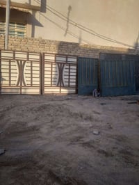 باب نضيف للبيع سعر الواحد ١٠٠ مكان بغداد شعله 07719453579