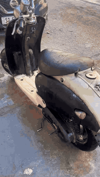 دراجه مكينه كلش نضيفه كابريتر اصلي مو تجاري تشغيله هندر واحد كهربائيات...