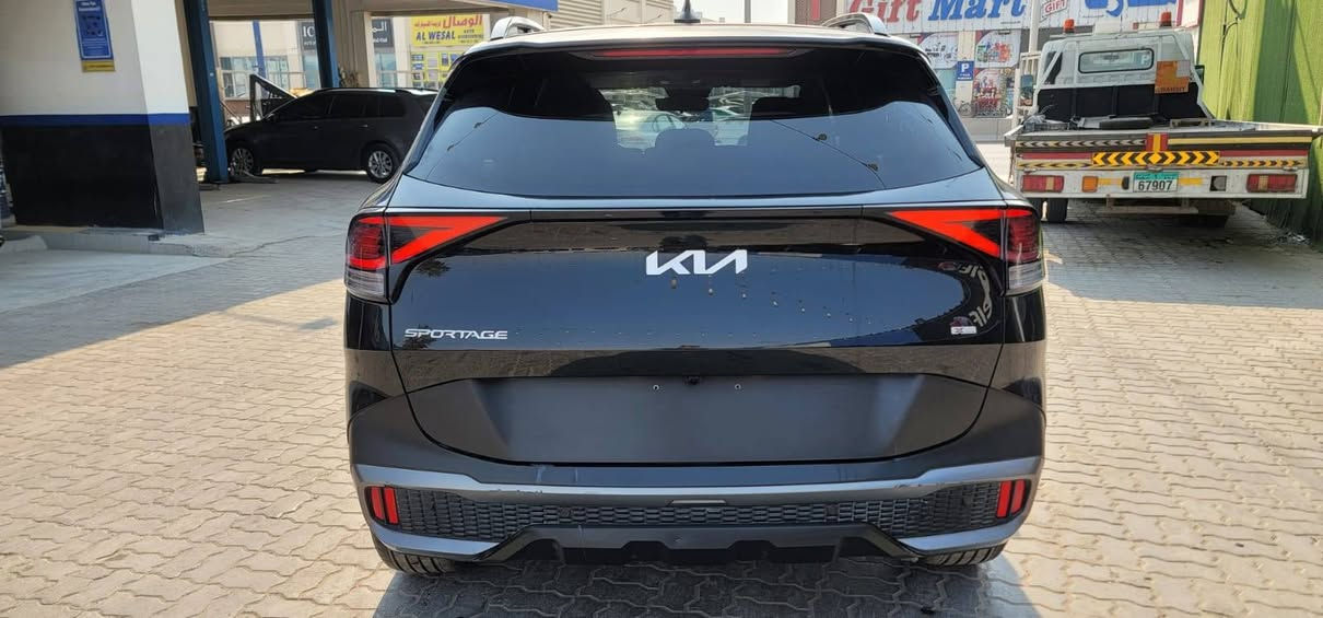 من الامارات الان 
تم الشحن الى العراق 
كيا سبورتج 2024 عداد زيرو 
السعر 150$ مع رقم شهداء واصل جميع المحافضات جاهزه فقط ضريبه على المشتري
مكاني بصرة المشراك *********** وات ساب فقط
