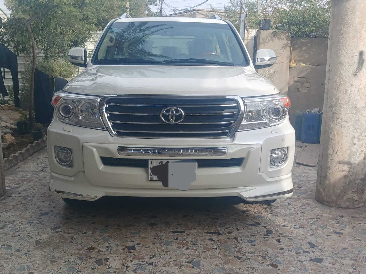 اااا
للبيع لاندكروز 
٢٠١٥ 
فول بريم مكفوله مكاني بغداد 
ماشيه ١٠٠ حقيقي نضيفه جدا كفاله عامه محرك سته سلندر 
بصمه فتحه جلد 
جاهزه من كل شي 
بغداد البلديات ***********
