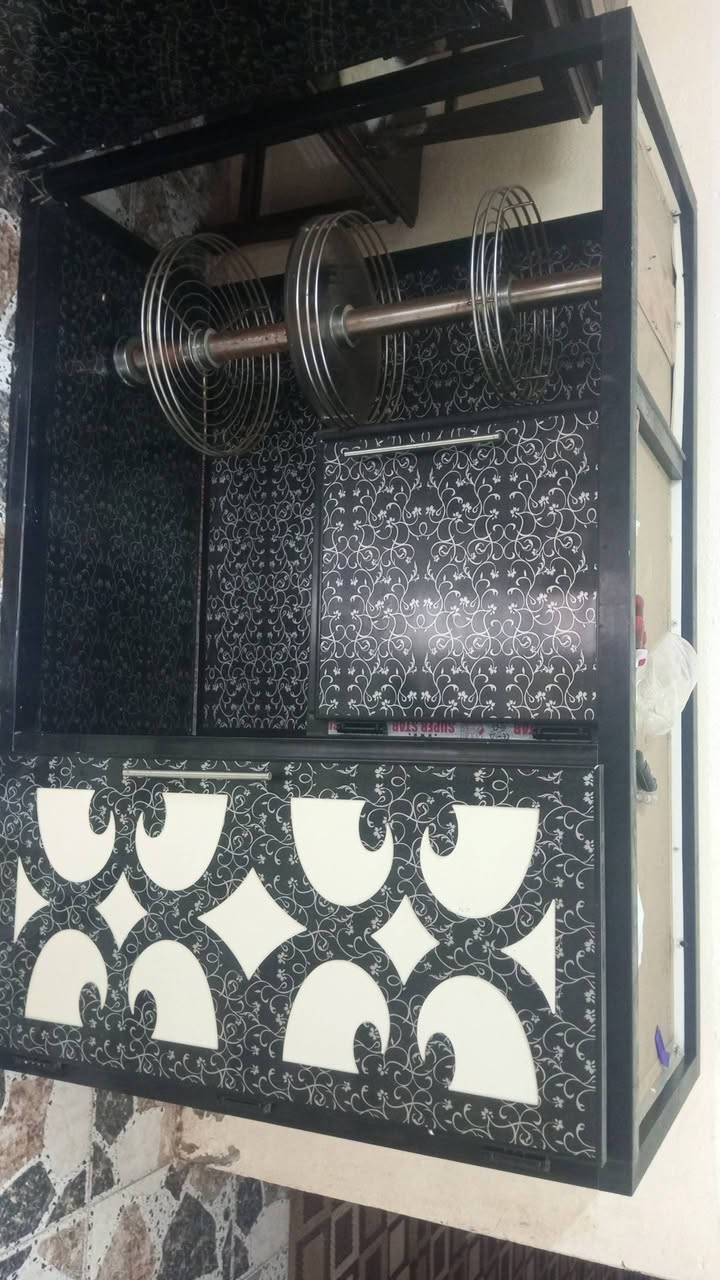 كاونتر للبيع جديد استخدام قليل 3 قطع انتصال *********** واتساب
