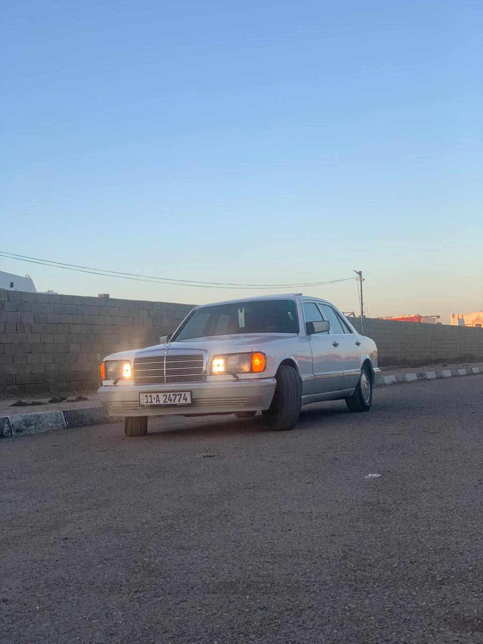 سلام عليكم.. للبيع مارسيدس رئاسي موديل 1987 السيارة جااهزه بلاديه محرك گير بلادي كشناات كهربائية فتحت سقف. باب قصير. تخم تاايرر اووفر سرعه السياره كلشي بيهااا كاامل.. السعر 70 وبيهاا مجاال للشراي. اللاستفسار الإتصال ع هذاا الرقم *********** المكاان. الانبار الخالديه
